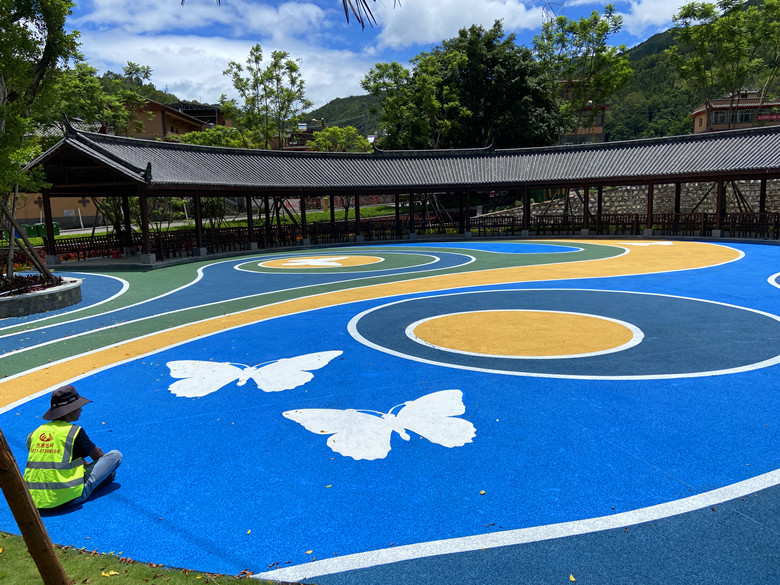 屏邊口袋公園彩色透水混凝土地坪